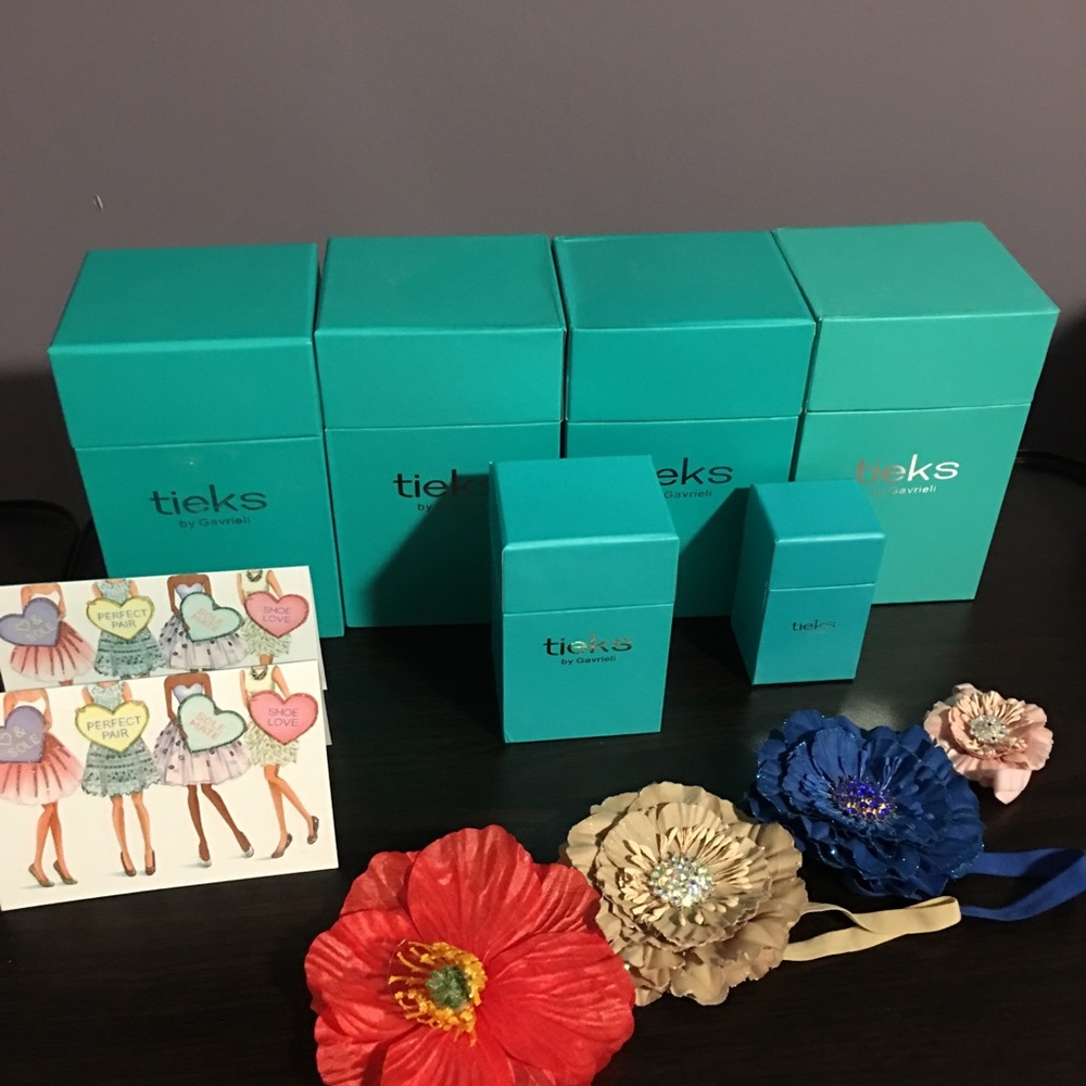 Tieks boxes cards flowers